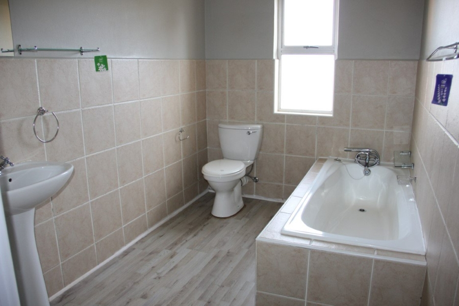 To Let 3 Bedroom Property for Rent in Audas Estate Western Cape